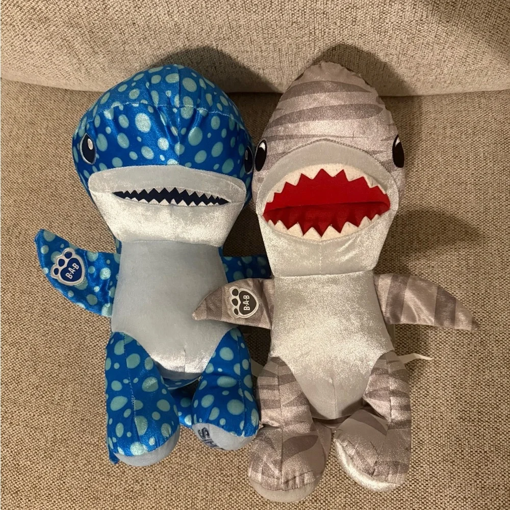 Build-A-Bear Shark Week Special Edition Shark Plush Duo - Picture 3 of 5